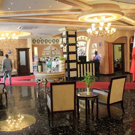Boulevard Palace Hotel Monrovia Kültér fotó