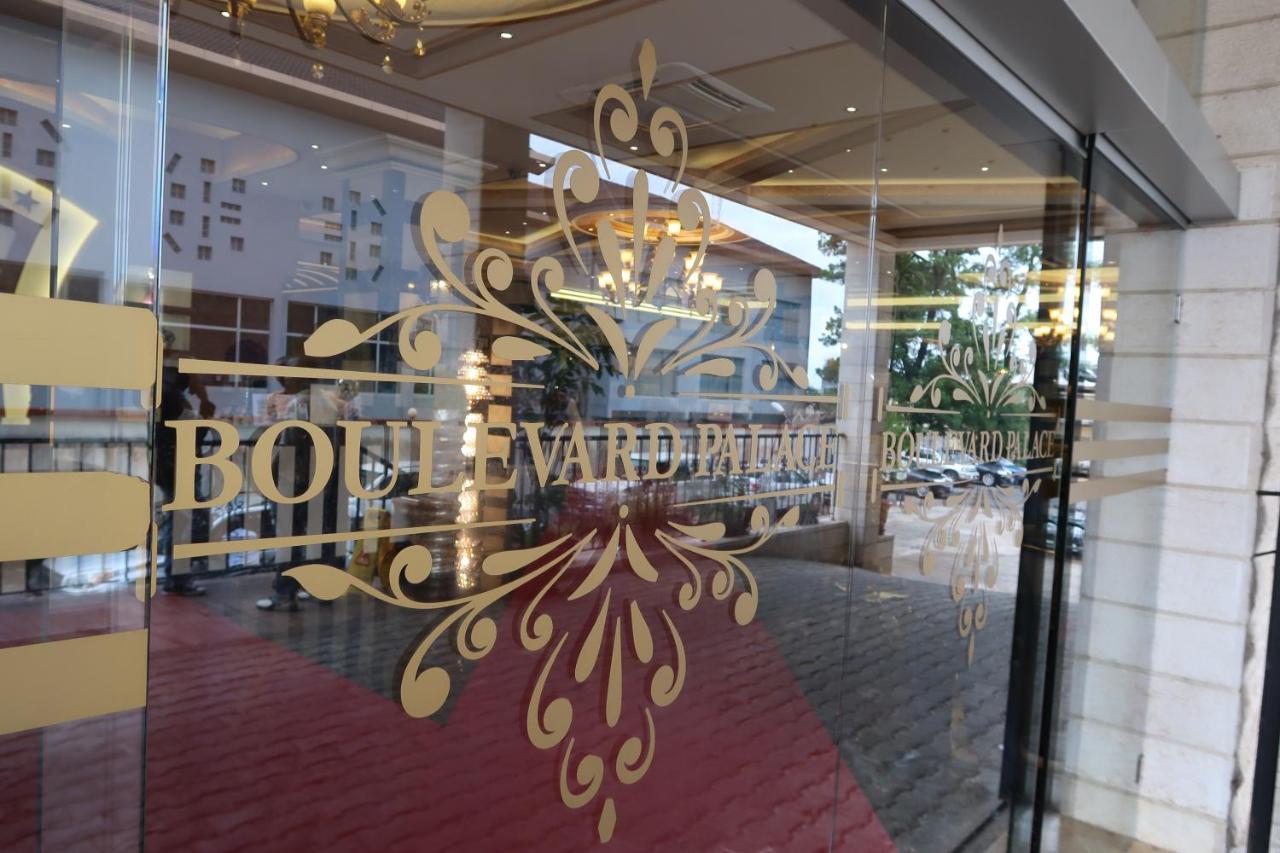 Boulevard Palace Hotel Monrovia Kültér fotó