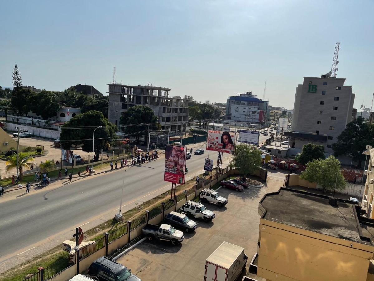 Boulevard Palace Hotel Monrovia Kültér fotó