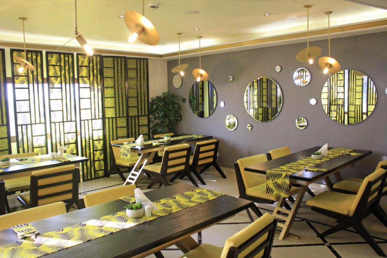 Boulevard Palace Hotel Monrovia Kültér fotó