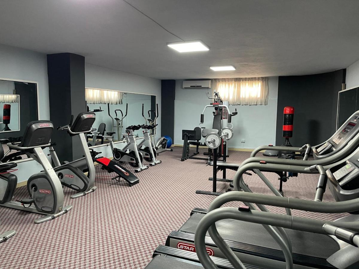 Boulevard Palace Hotel Monrovia Kültér fotó
