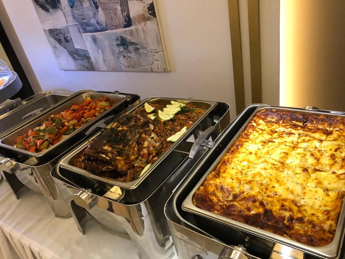 Boulevard Palace Hotel Monrovia Kültér fotó